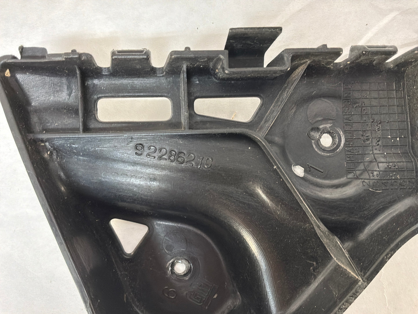 2016 Chevy SS Sedan Rear Bumper Support Brackets Braces Mounts RH & LH OEM