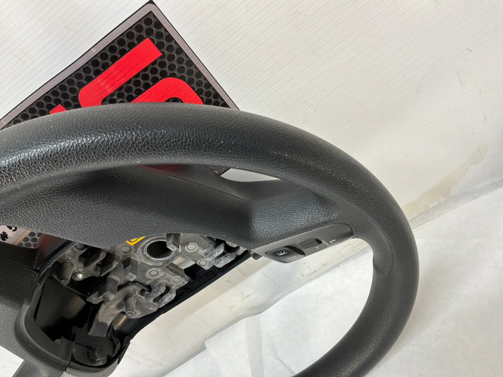 Steering wheel - Day's Parts Yard