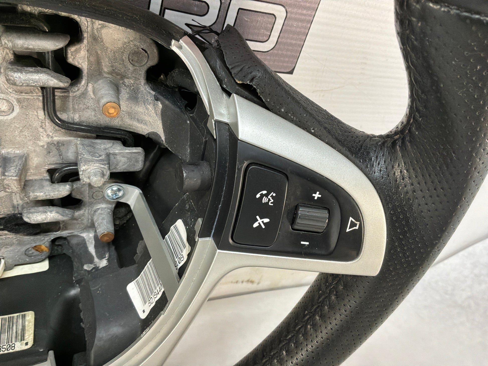 2009 Pontiac G8 GT Steering Wheel OEM - Day's Parts Yard
