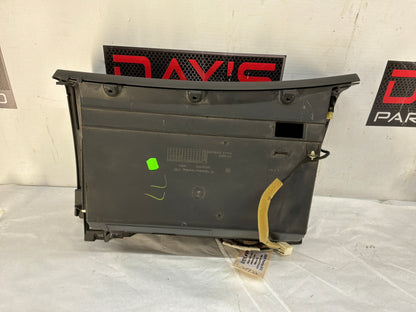 Glove box - Day's Parts Yard