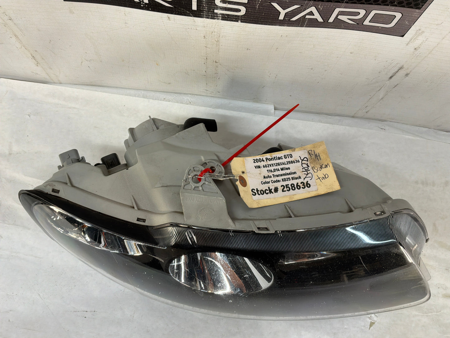 2004 Pontiac GTO RH Passenger Head Light Headlight Lamp OEM