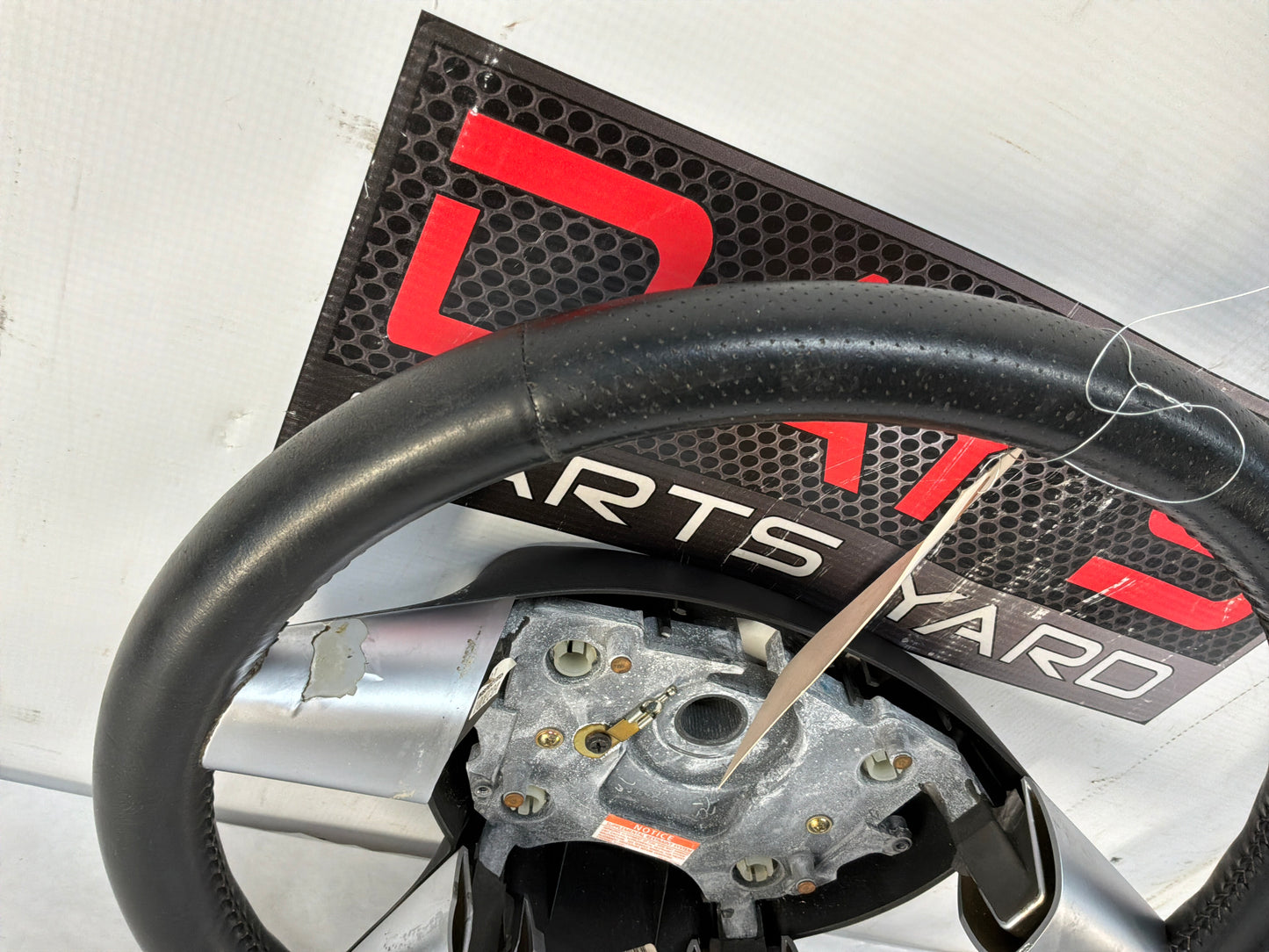 Steering wheel - Day's Parts Yard