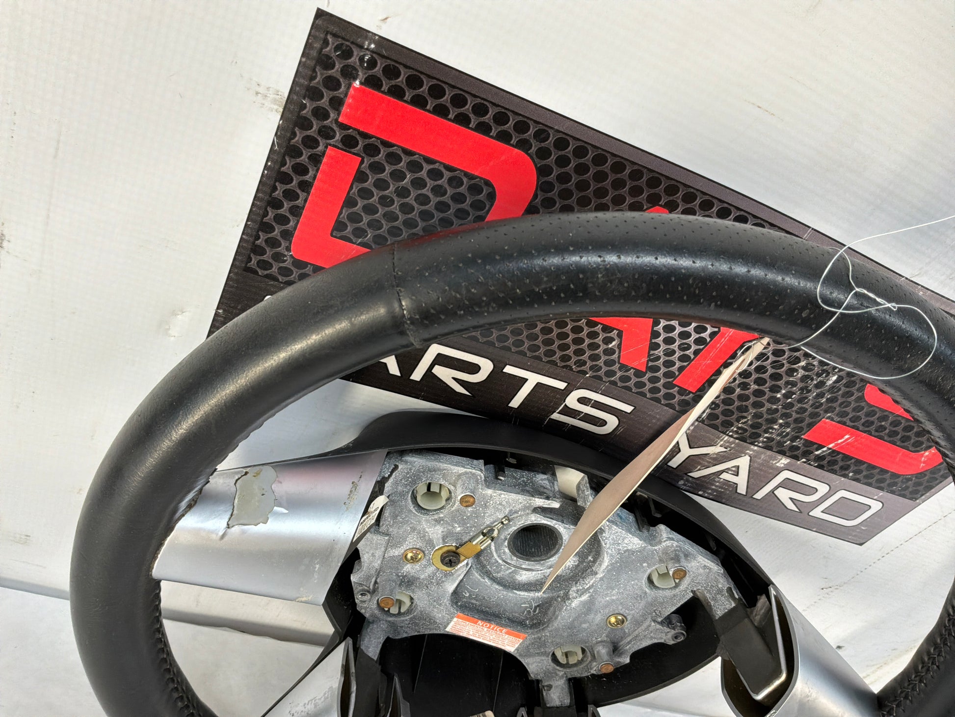Steering wheel - Day's Parts Yard