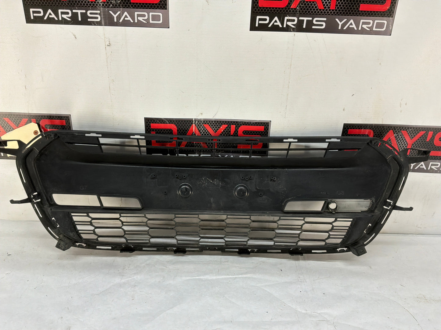 2017 Chevy SS Sedan Front Bumper Lower Grille OEM