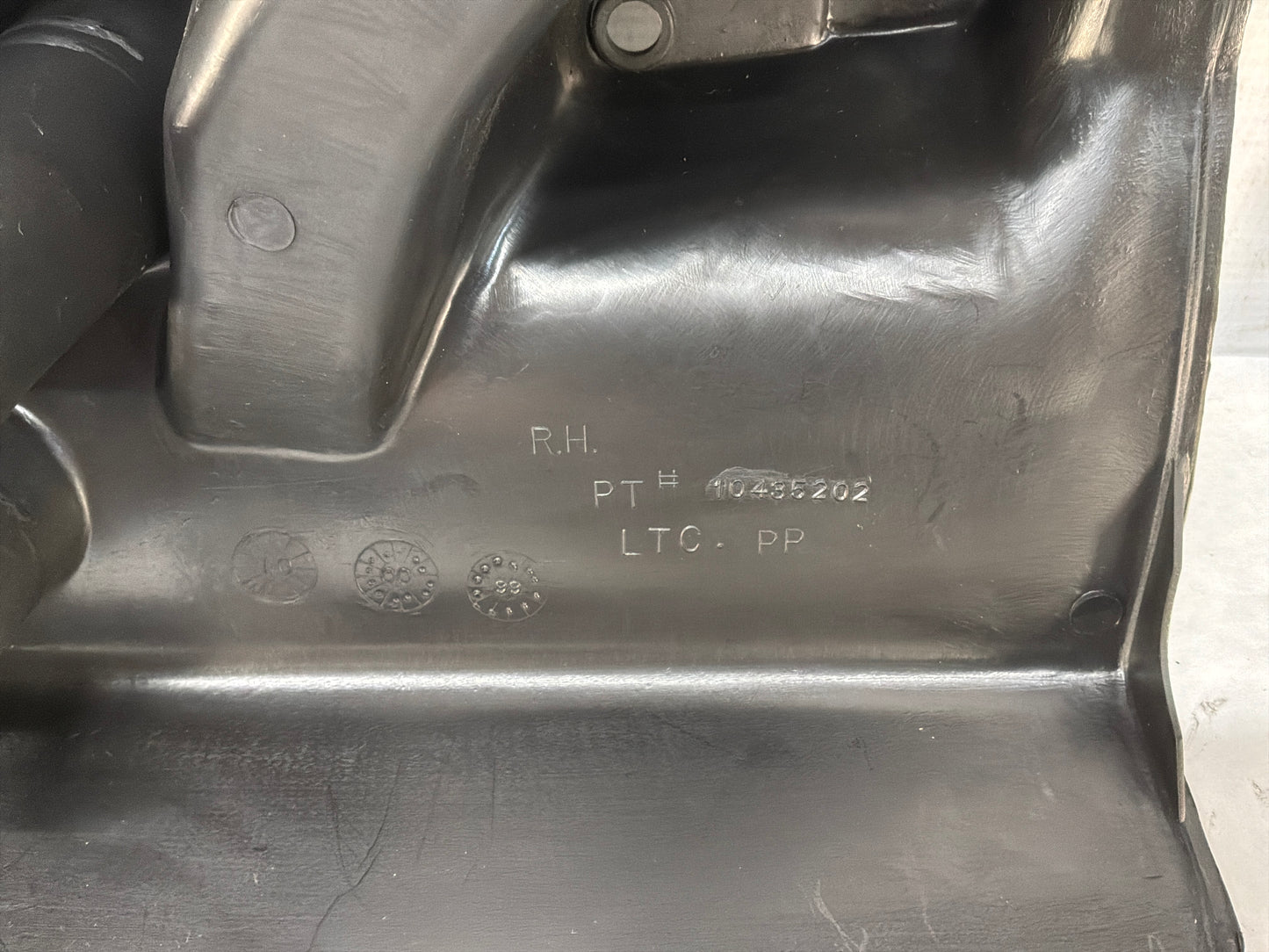 T top holder - Day's Parts Yard