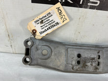 Transmission bracket - Day's Parts Yard