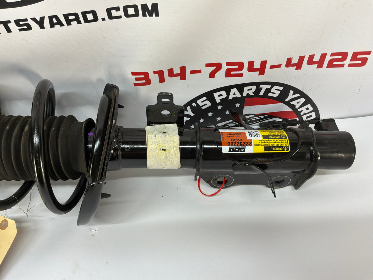 2013 Chevy Camaro ZL1 RH & LH Front Magnetic Ride Struts Shocks Assemblies OEM