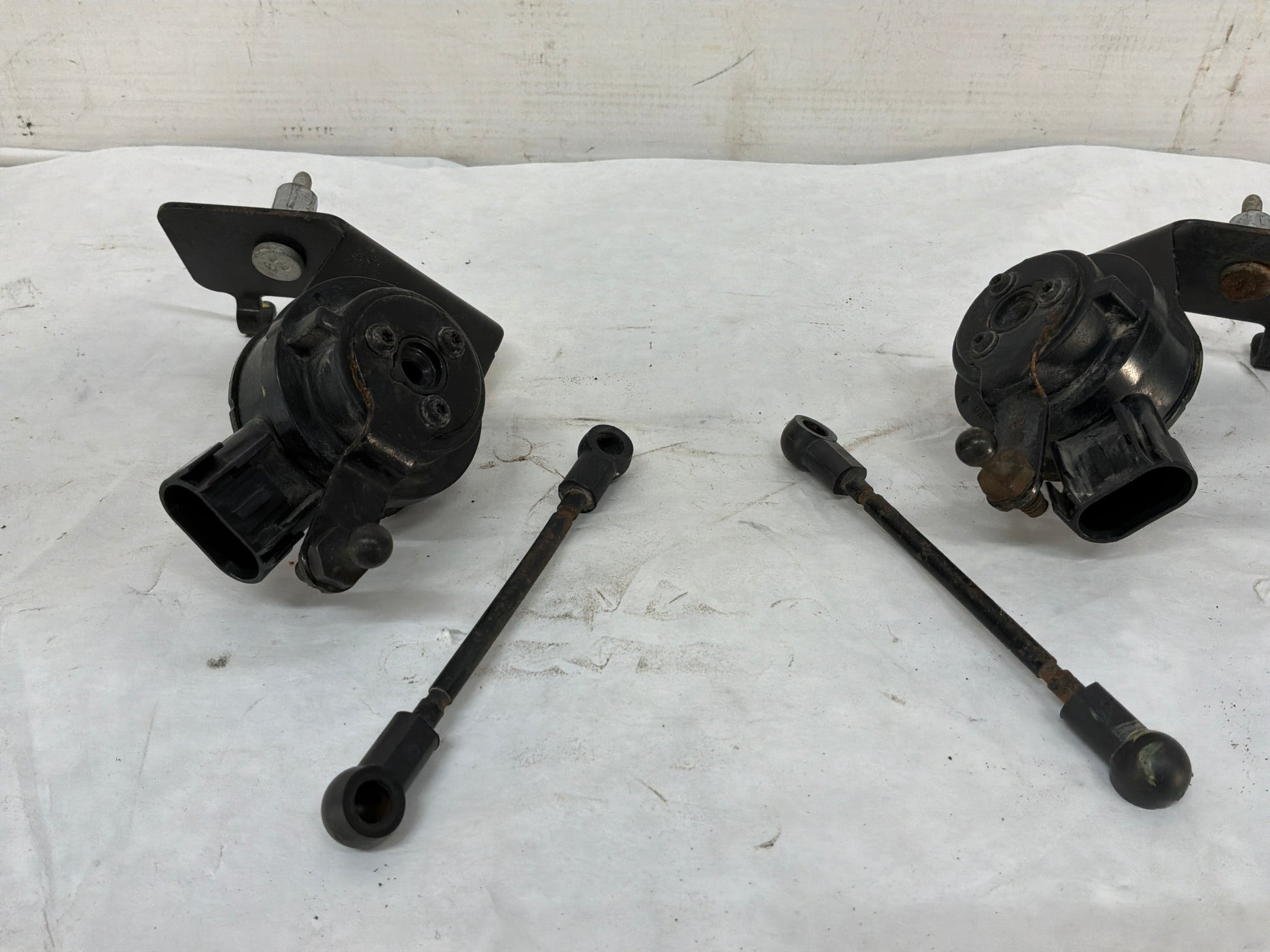 Rear ride height sensor - Day's Parts Yard