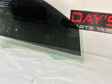 Rh door window glass - Day's Parts Yard