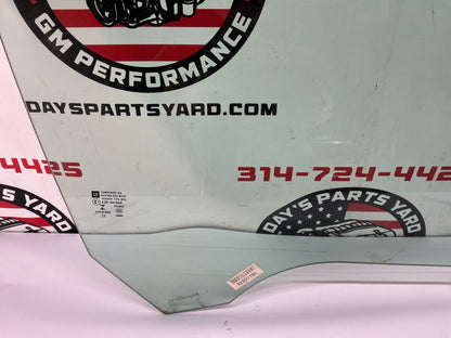 2014 Chevy SS Sedan RH Passenger Front Door Window Glass OEM