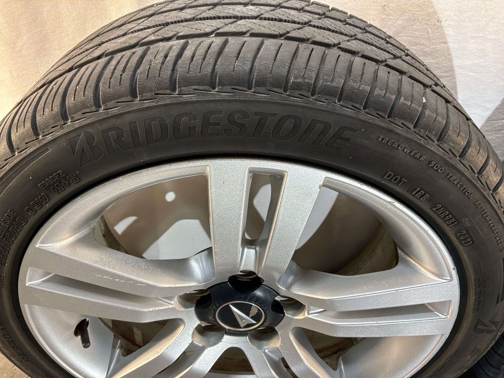Wheels and tire - Day's Parts Yard