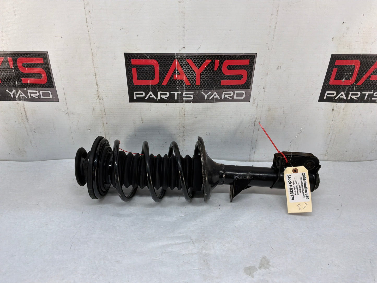 2006 Pontiac GTO RH Passenger Front Suspension Strut Assembly OEM