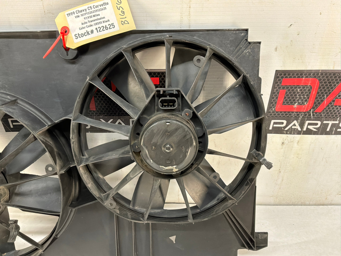 1999 Chevy C5 Corvette  Radiator Electric Cooling Fans Assembly OEM