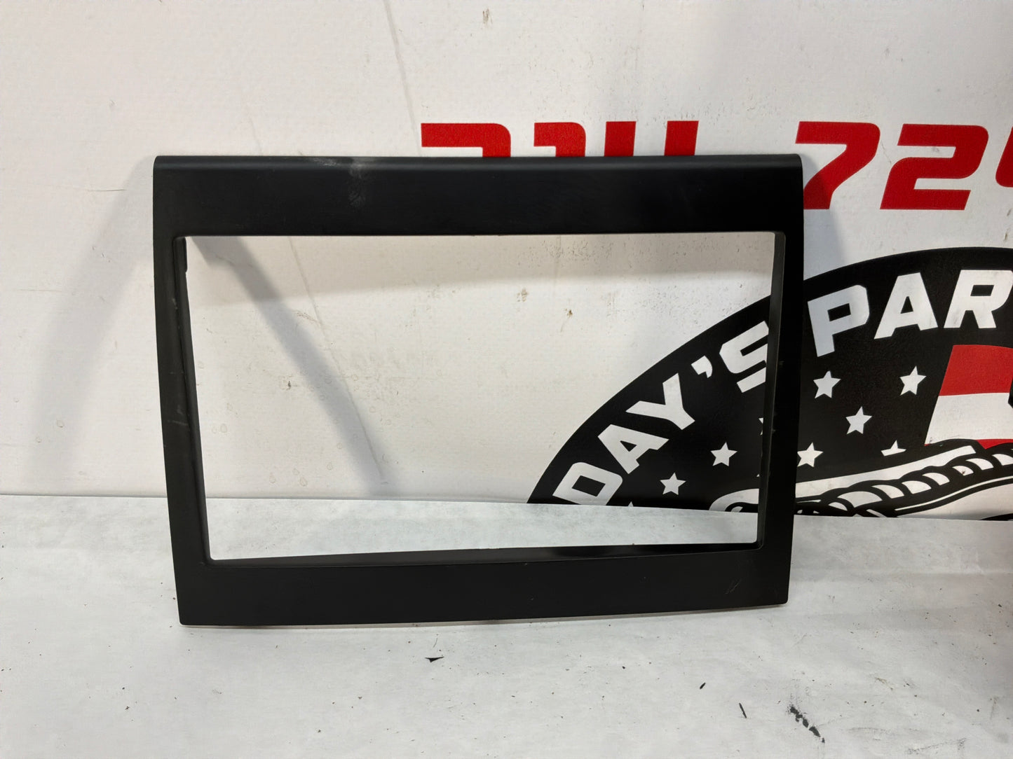 2005 Pontiac GTO Sony Aftermarket Radio Receiver & Screen