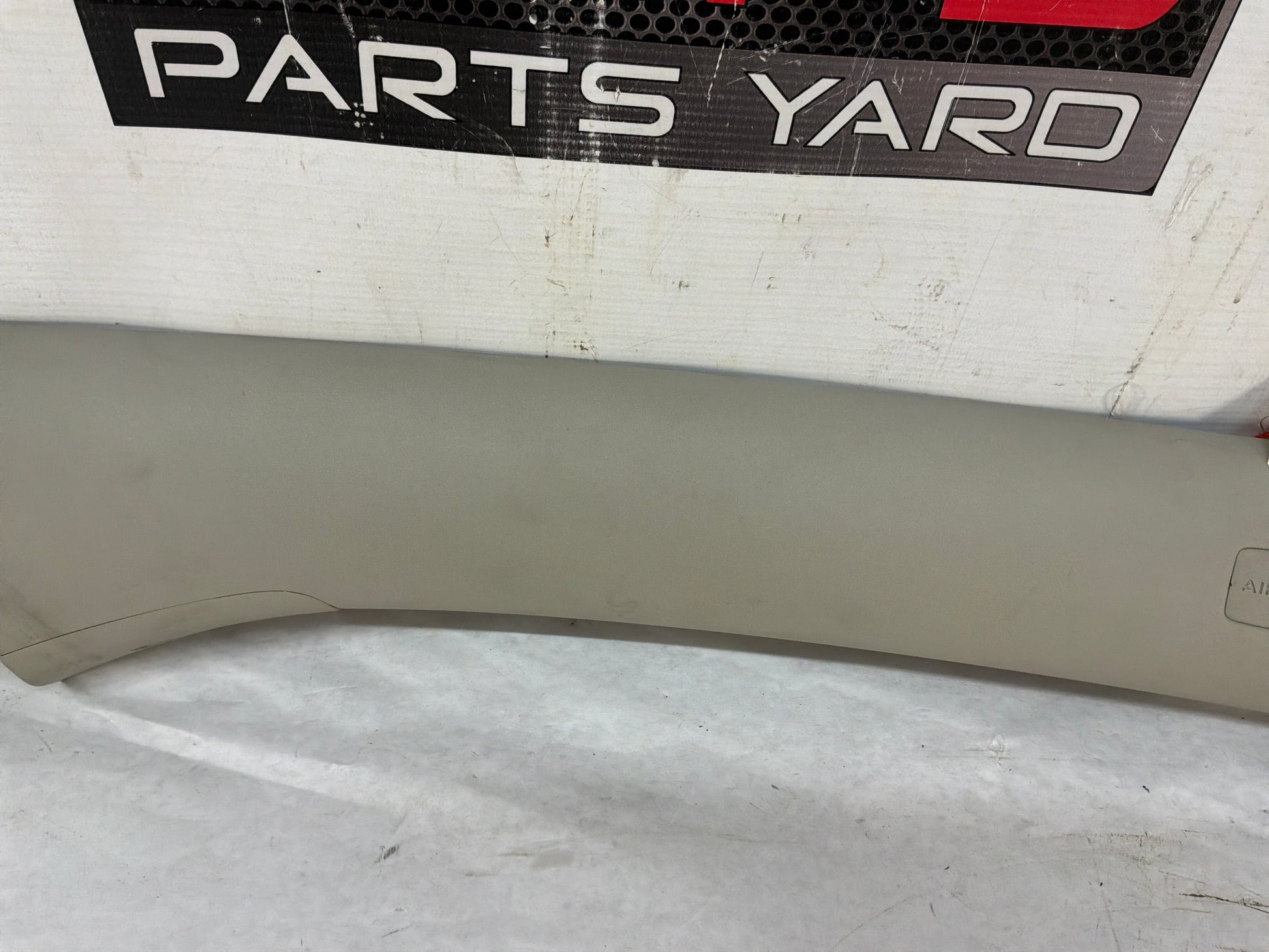 A pillar trim - Day's Parts Yard