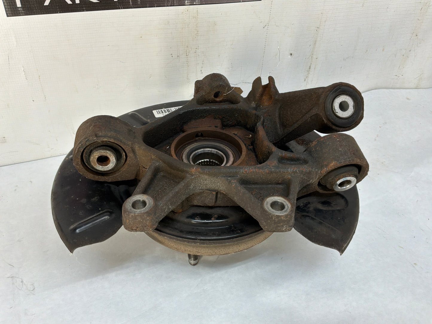 2017 Chevy SS Sedan LH Driver Rear Suspension Spindle Knuckle Hub Assembly OEM