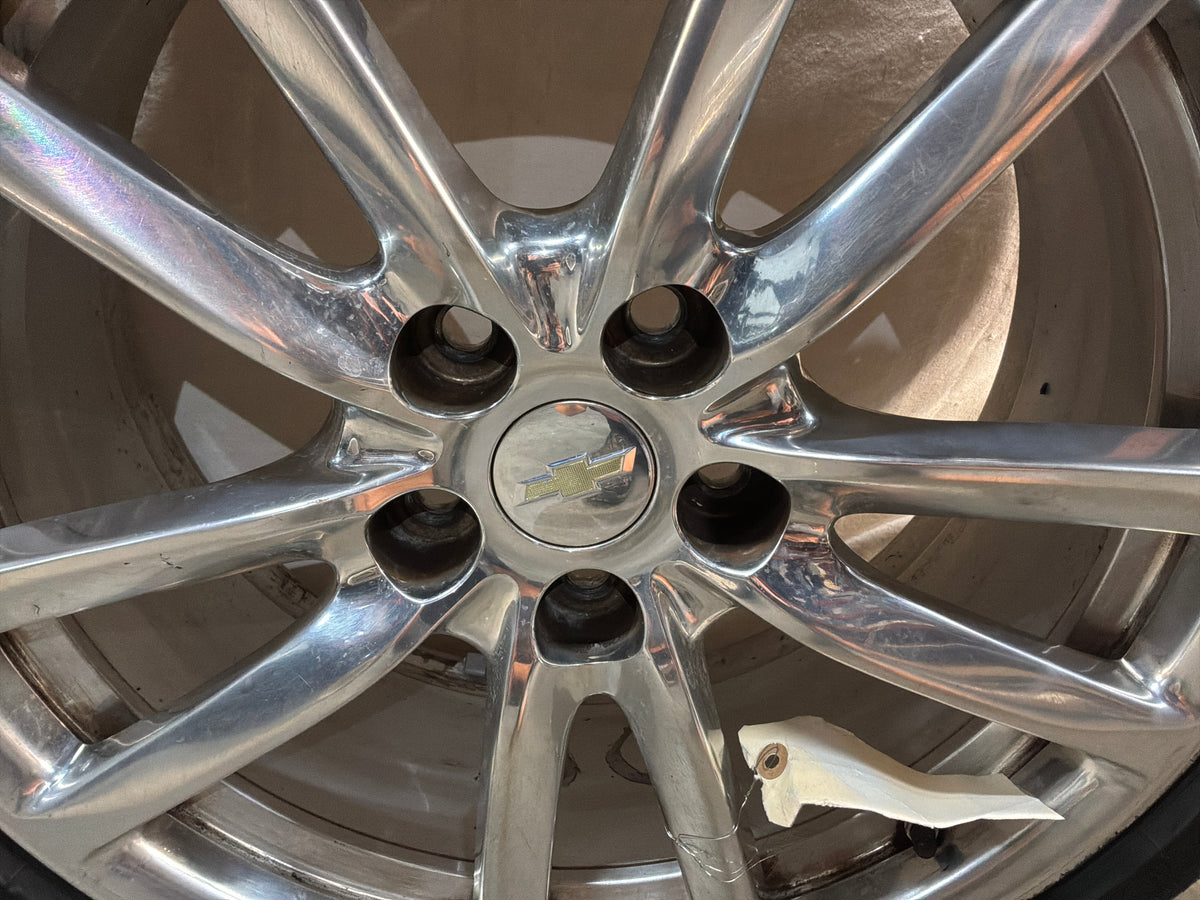 2014 Chevy SS Sedan Wheels Rim & Tires 19x8.5 & 19x9 275/35/19 245/40/19