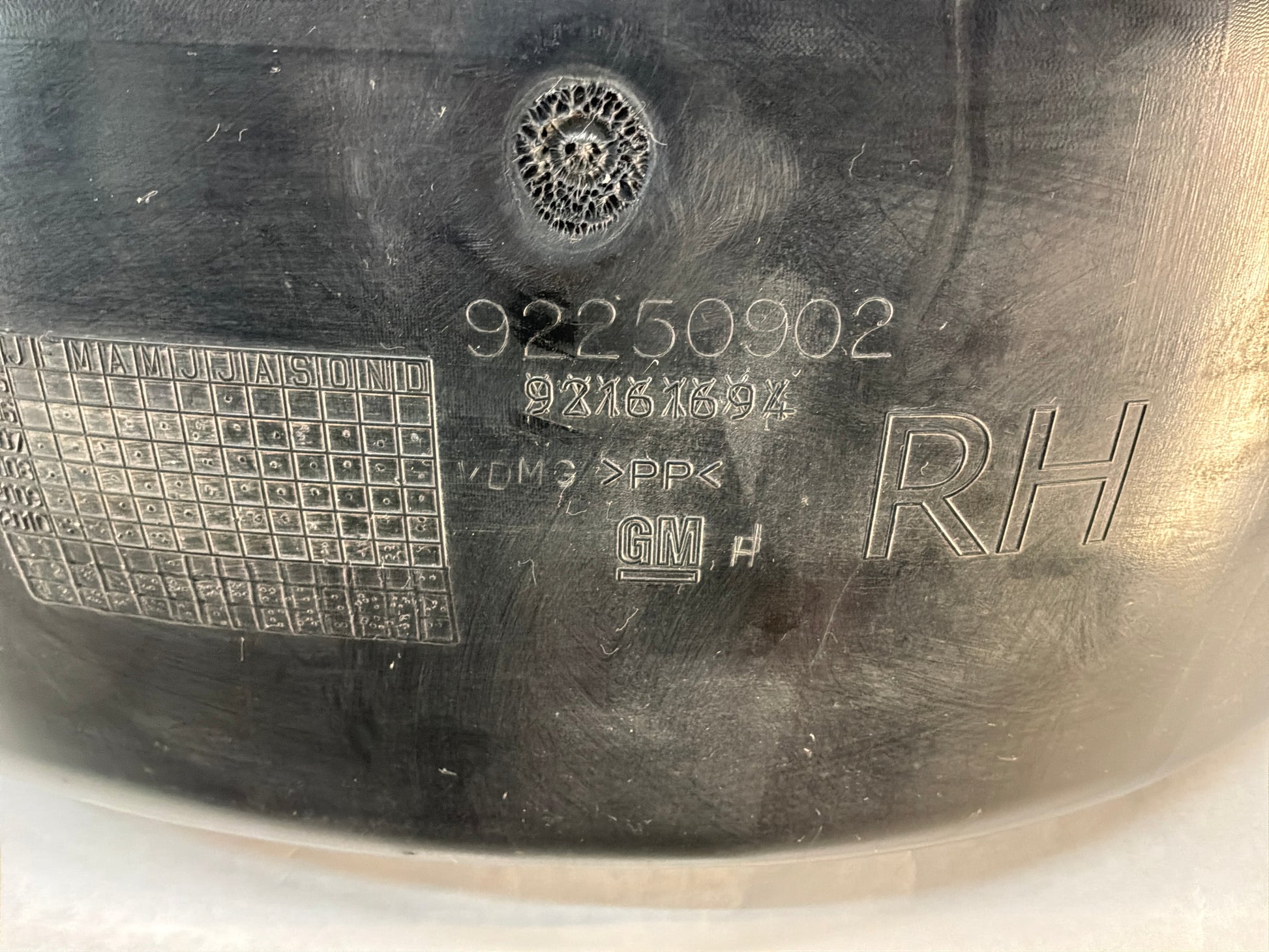 Rh rear wheel liner - Day's Parts Yard