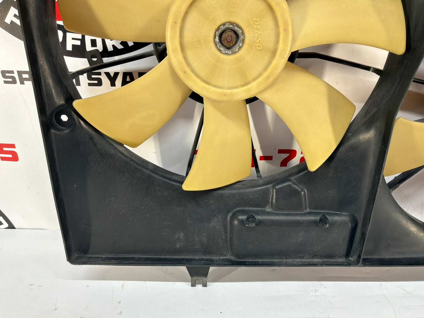2006 Cadillac CTS-V Radiator Dual Electric Coolant Cooling Fans OEM
