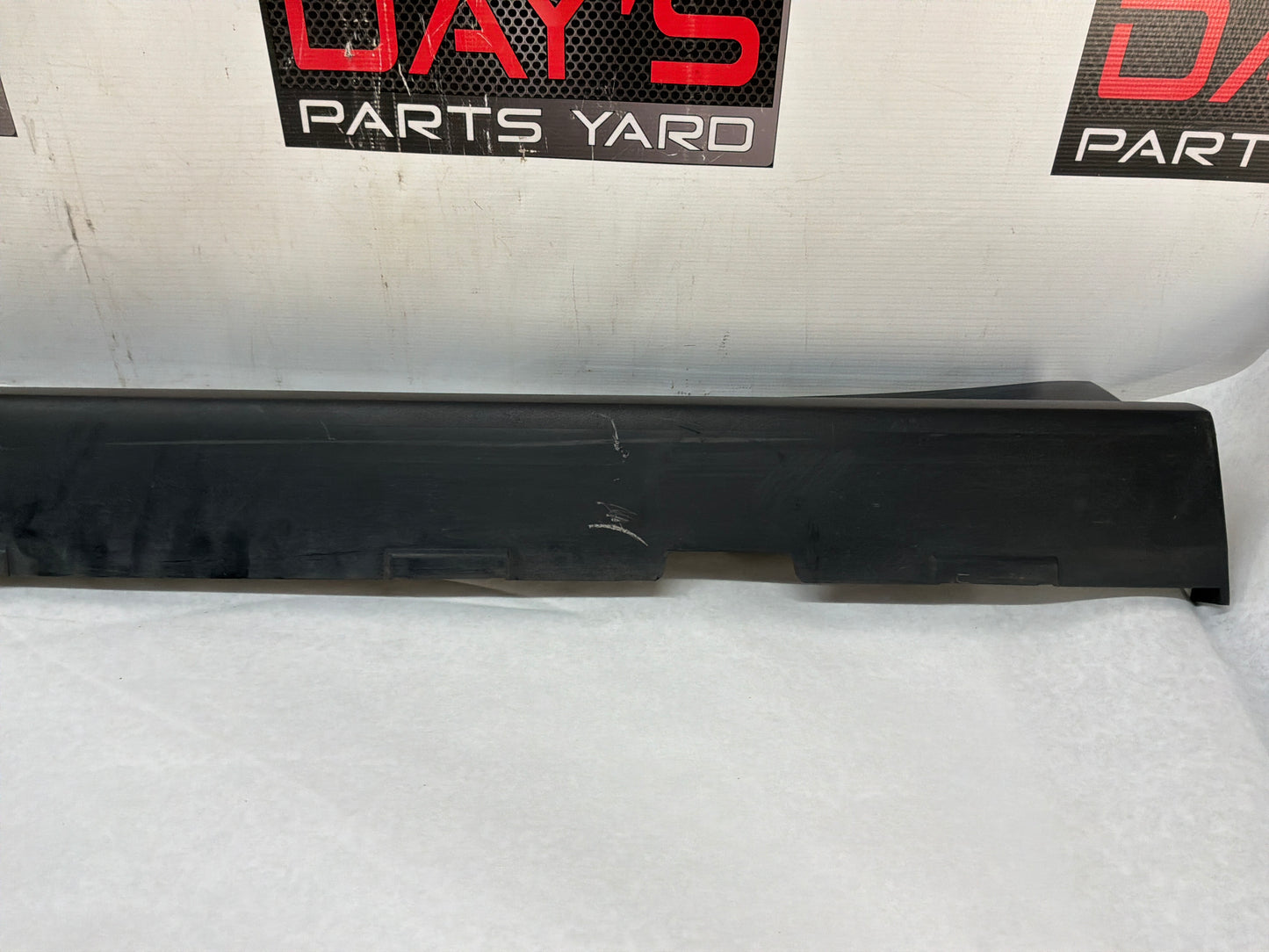 2014 Chevy Camaro ZL1 LH Driver Rocker Molding Side Skirt Trim Panel OEM