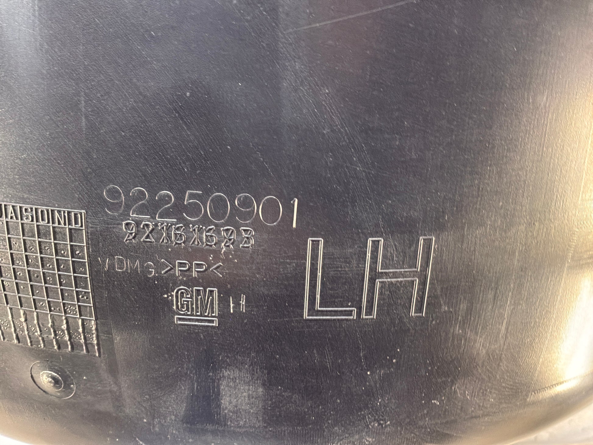 Lh wheel liner - Day's Parts Yard