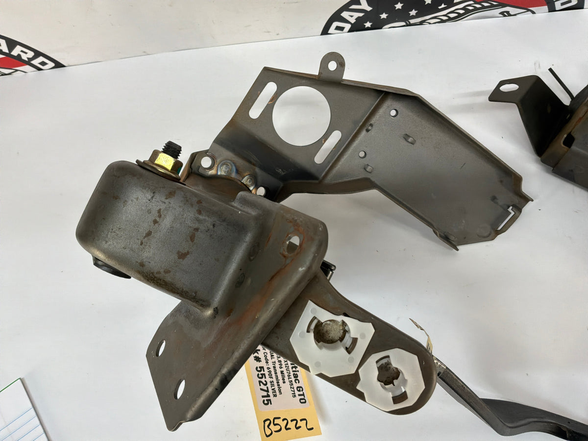 2006 Pontiac GTO Manual Transmission Pedal Assembly OEM