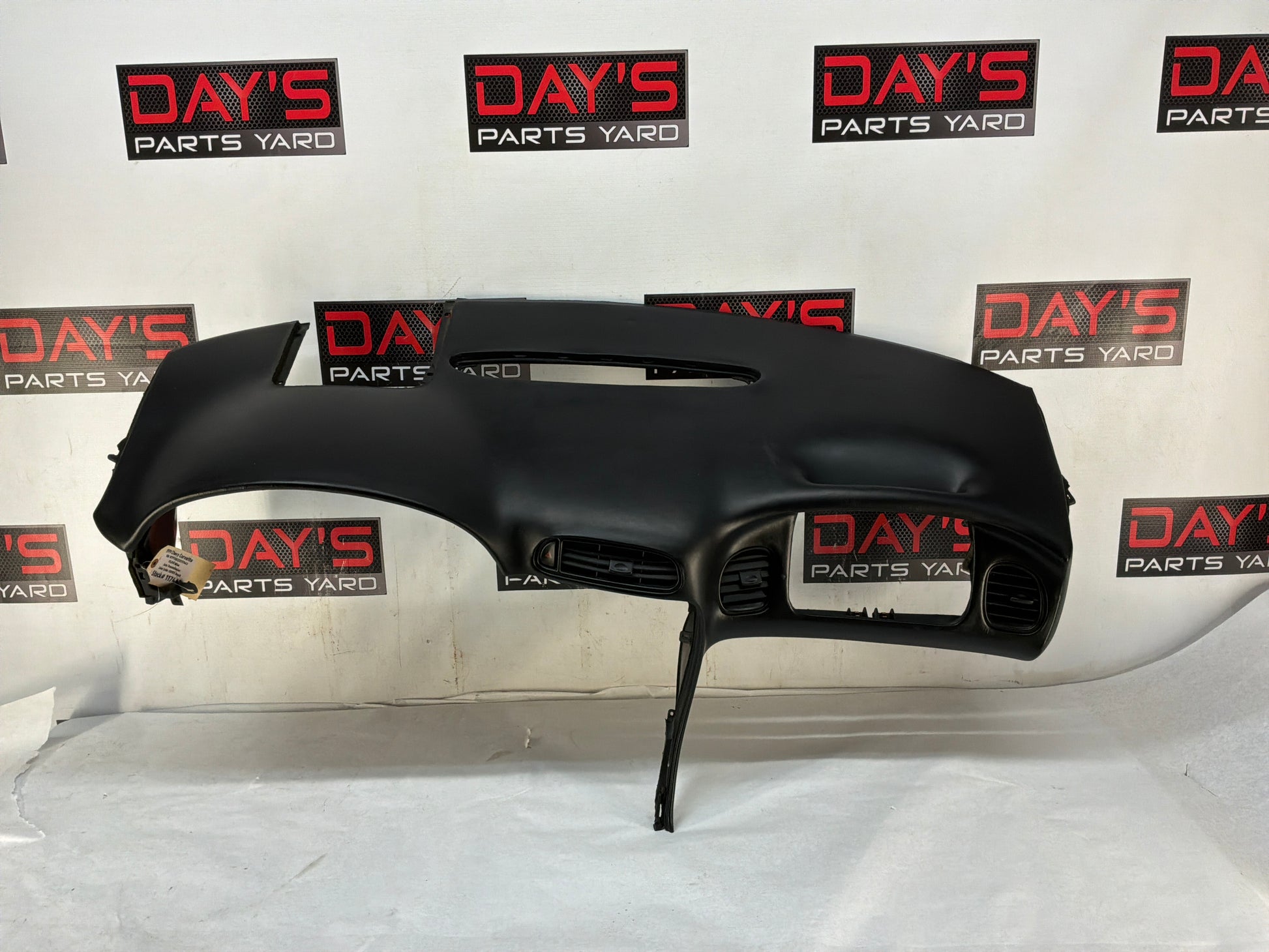 Dash pad - Day's Parts Yard