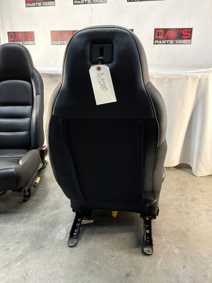 Front seats - Day's Parts Yard