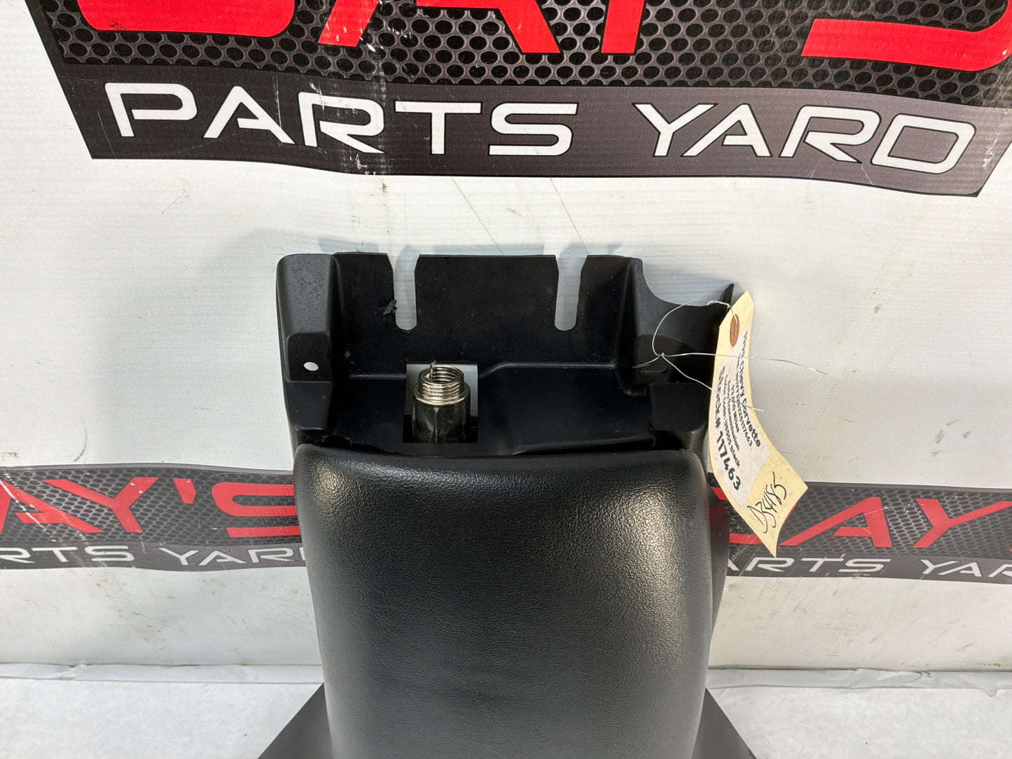 Center console - Day's Parts Yard