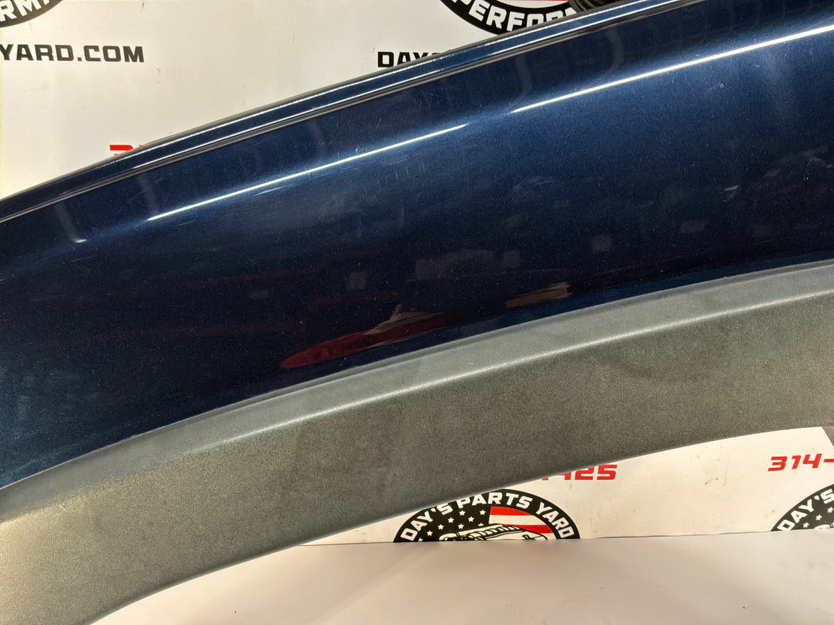 2005 Chevy Silverado 2500HD LH Driver Front Fender OEM