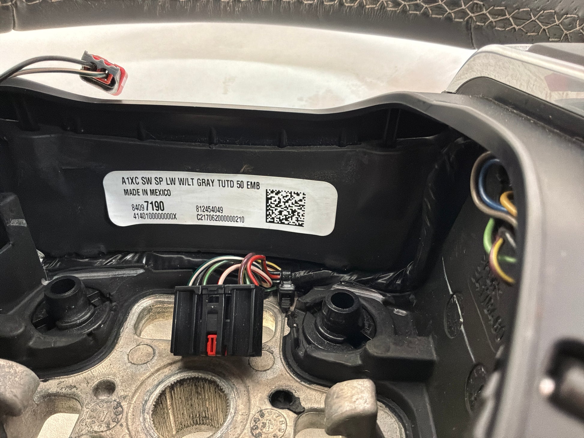 Steering wheel - Day's Parts Yard