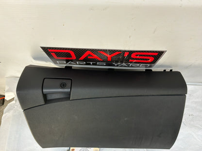 Glove box - Day's Parts Yard