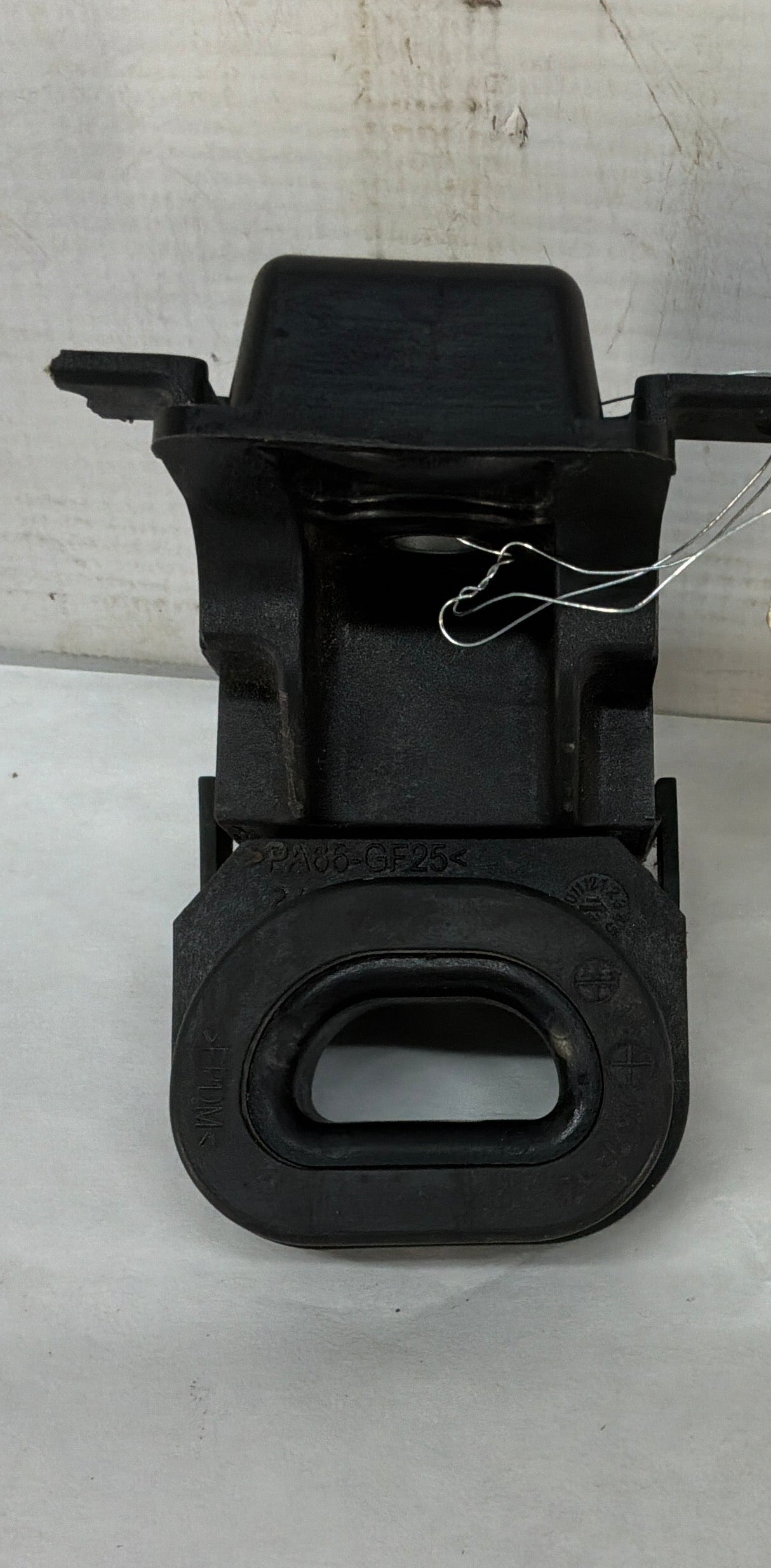 Radiator upper mount - Day's Parts Yard
