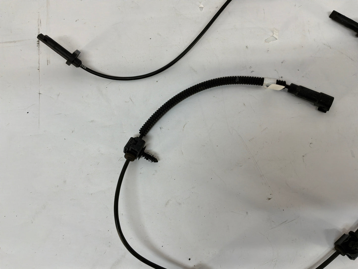 2014 Cadillac CTS-V Sedan RH & LH Rear ABS Speed Sensor Wire OEM
