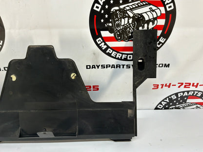 2002 Chevy Camaro Z28 Radiator Air Baffle Splash Shield OEM
