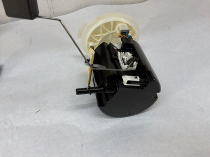 2008 Pontiac G8 GT Gas Fuel Pump Level Sending Unit Assembly OEM