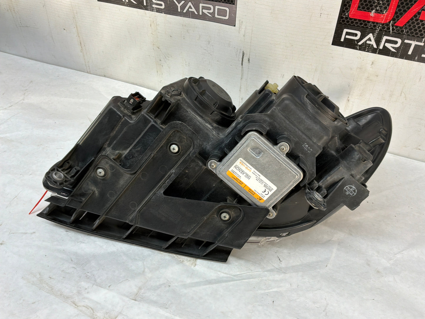 Rh headlight - Day's Parts Yard