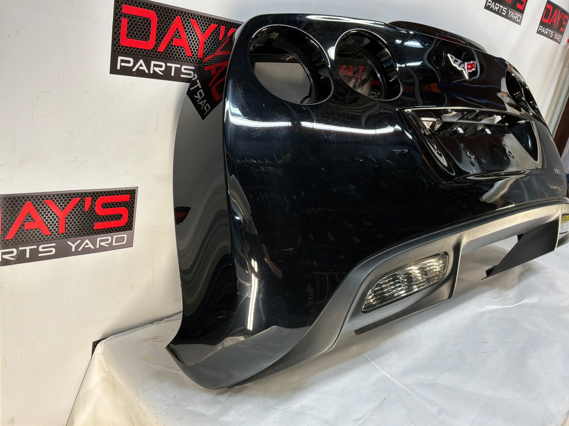 Rear bumper - Day's Parts Yard