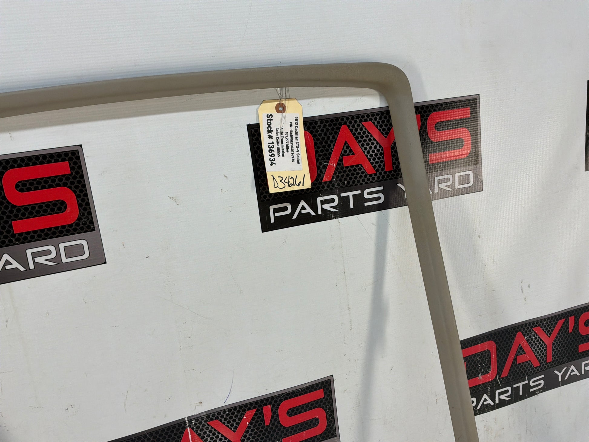 Sun roof trim - Day's Parts Yard