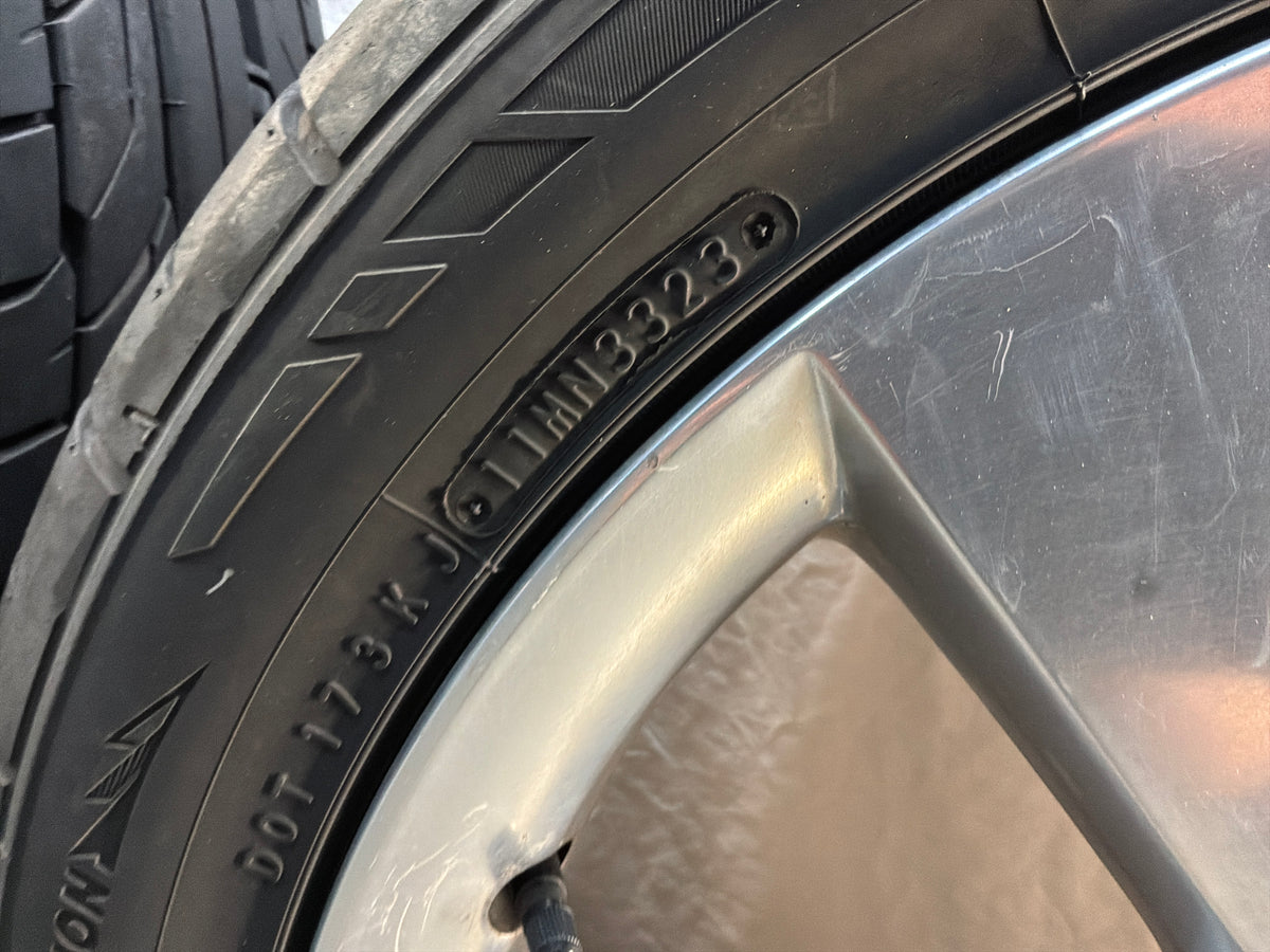 2010 Chevy Camaro SS 20x8 20x9 Factory OEM Wheels Rims with Tires