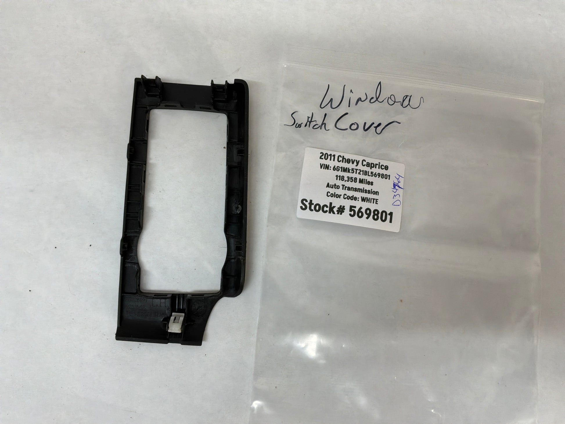 Switch bezel - Day's Parts Yard