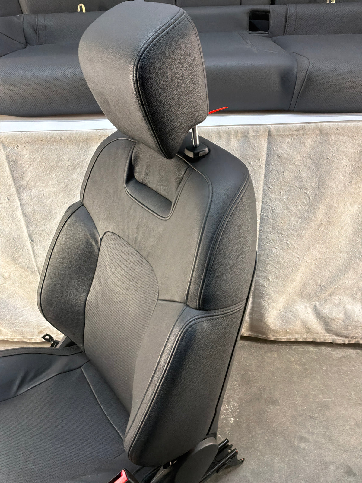 2008 Pontiac G8 GT Seats Fronts and Rears Black Leather OEM