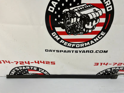 2004 Pontiac GTO RH & LH Rear Window Trim Molding OEM