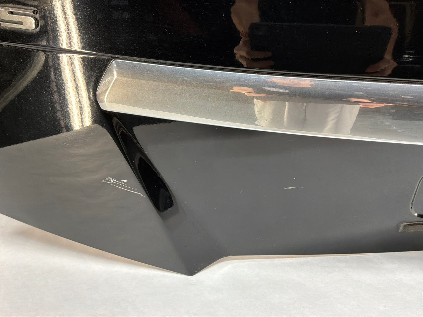 2016 Cadillac CTS-V Trunk Deck Lid Black OEM