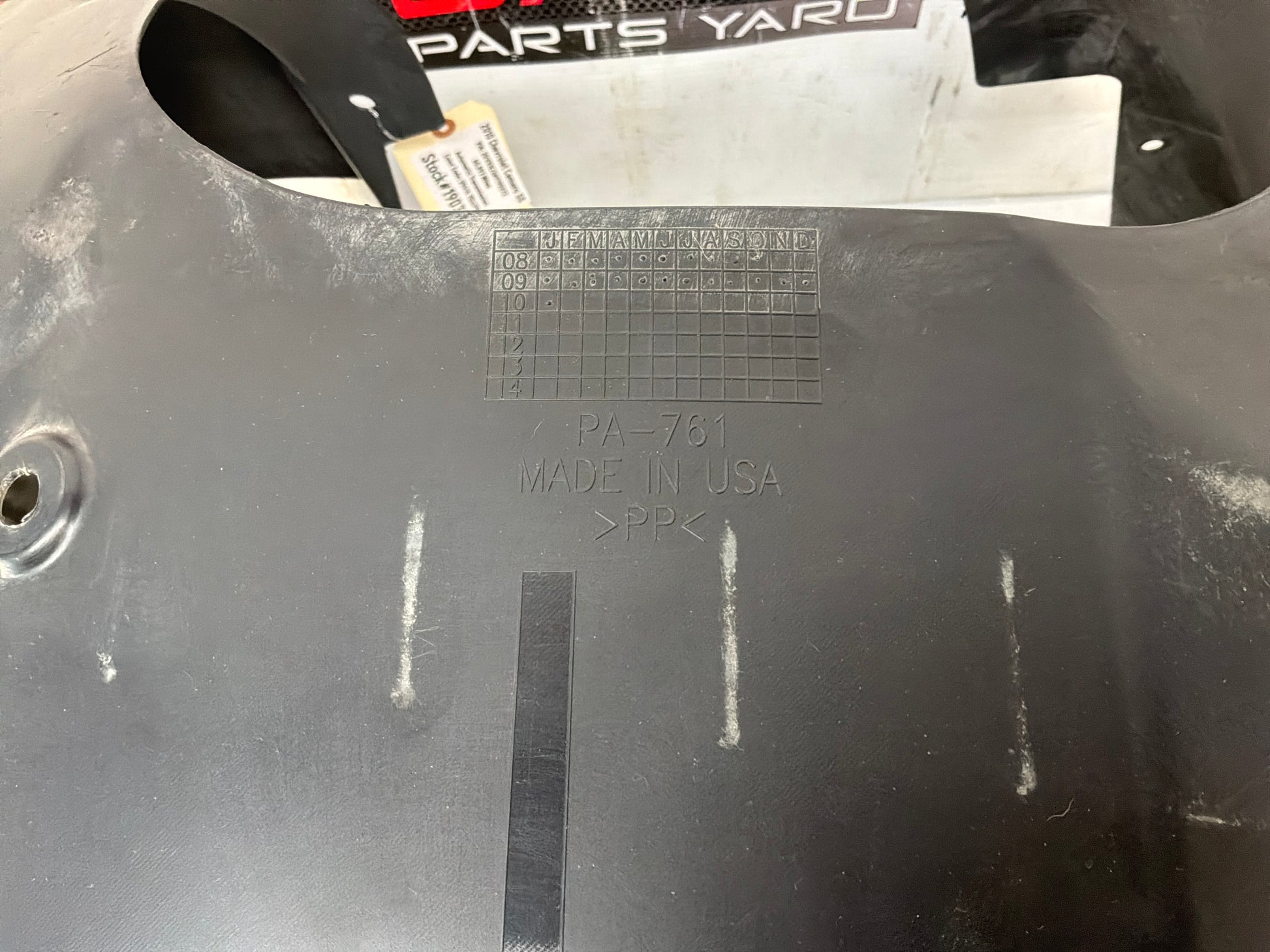 Lh front wheel liner - Day's Parts Yard