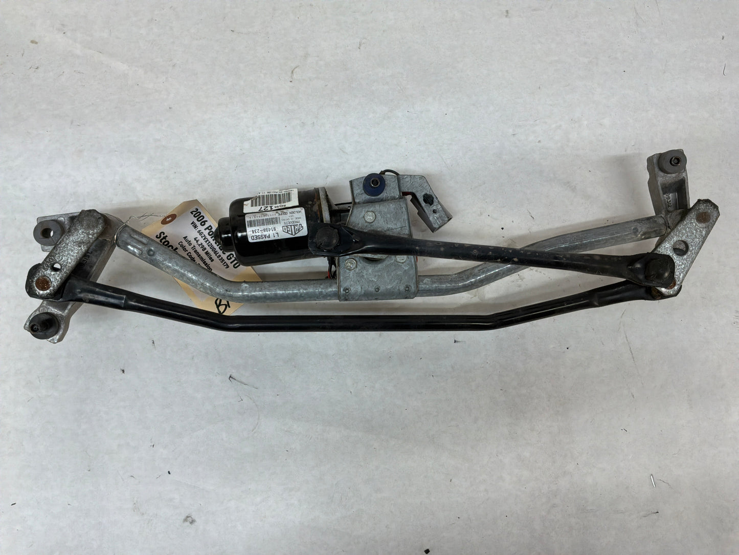2006 Pontiac GTO Wiper Motor Transmission Linkage Assembly OEM