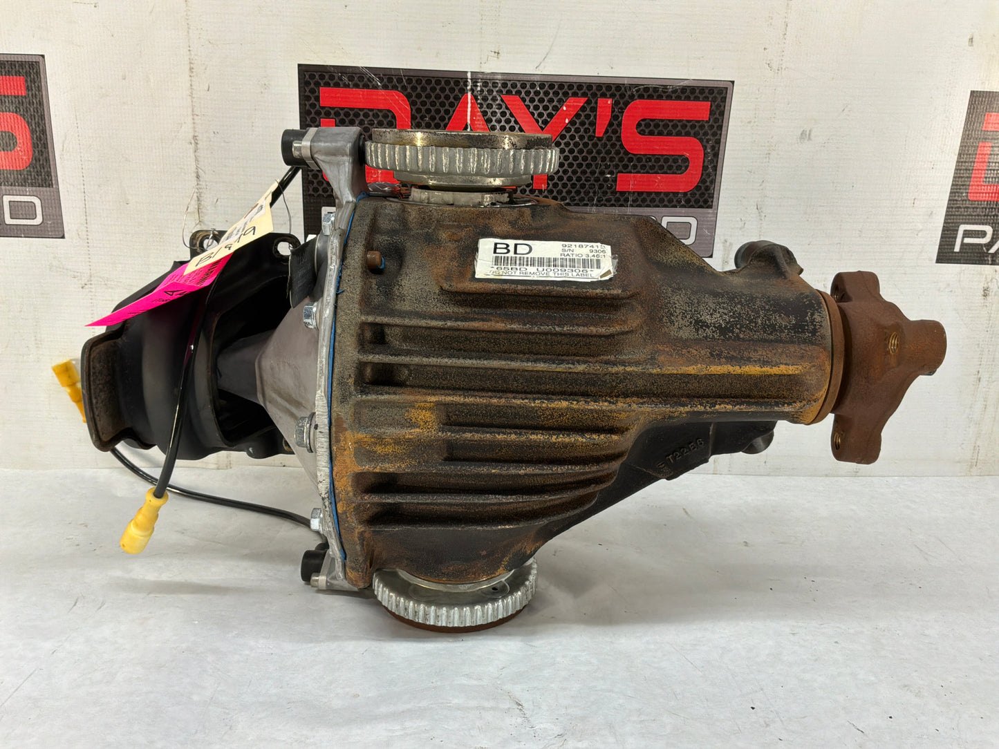 2006 Pontiac GTO Rear End Rearend Carrier Axle Differential 3.46 LSD OEM