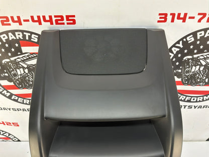 2008 Pontiac G8 GT Center Dash Radio Bezel Trim Molding Panel Speaker Grille OEM