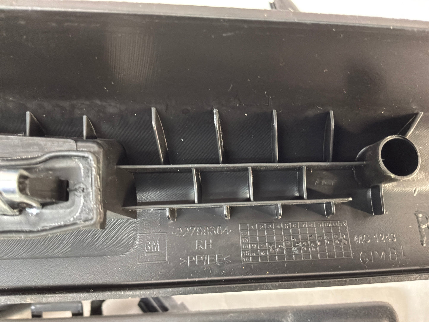 2016 Cadillac CTS-V RH Passenger Sill Scuff  Plate Trim OEM