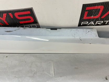 2023 Chevy Camaro SS LH Driver Rocker Molding Side Skirt Trim White OEM